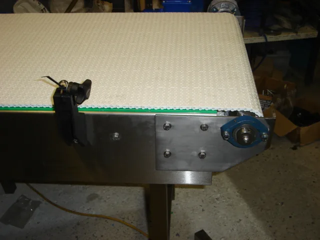 Belt conveyor drive end